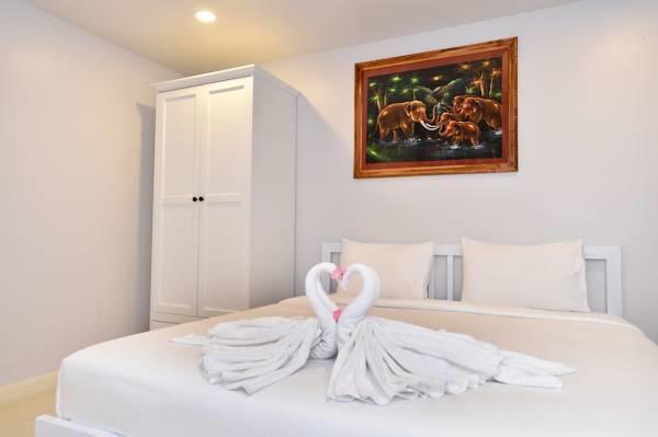 Parvena Hotel Sathorn Банкок Екстериор снимка