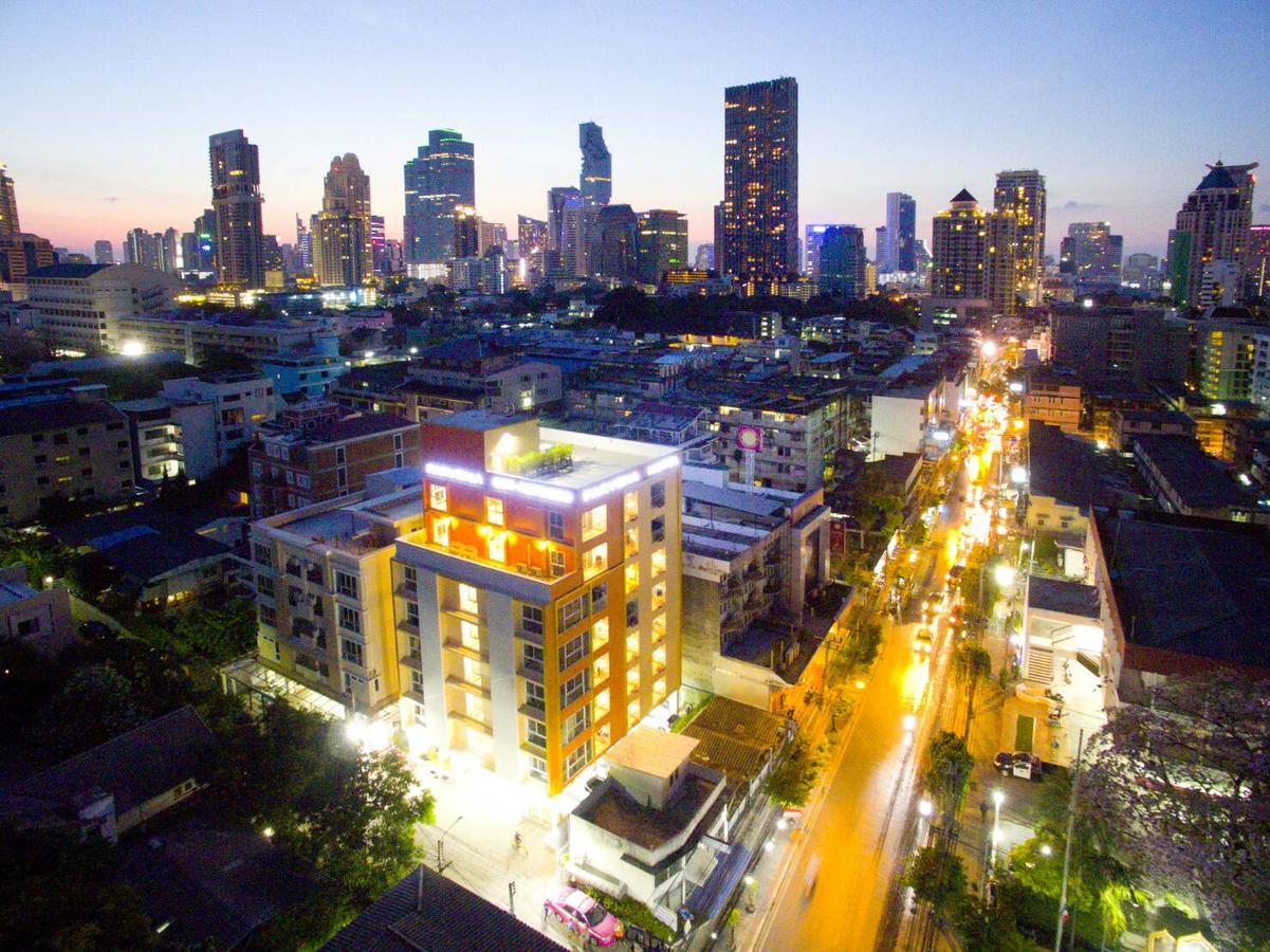 Parvena Hotel Sathorn Банкок Екстериор снимка