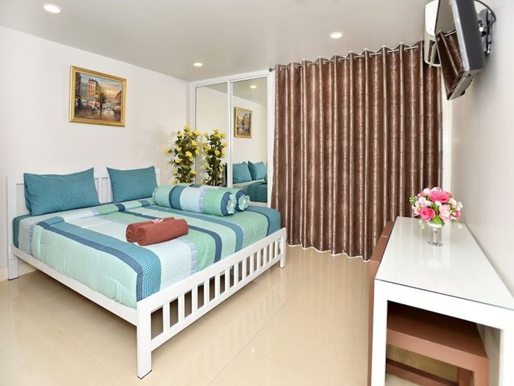 Parvena Hotel Sathorn Банкок Екстериор снимка